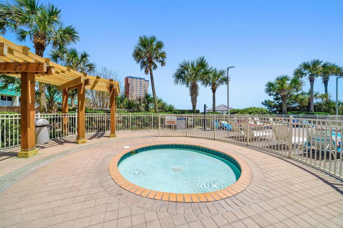 Pelican Beach Resort Condos Destin Buitenkant foto