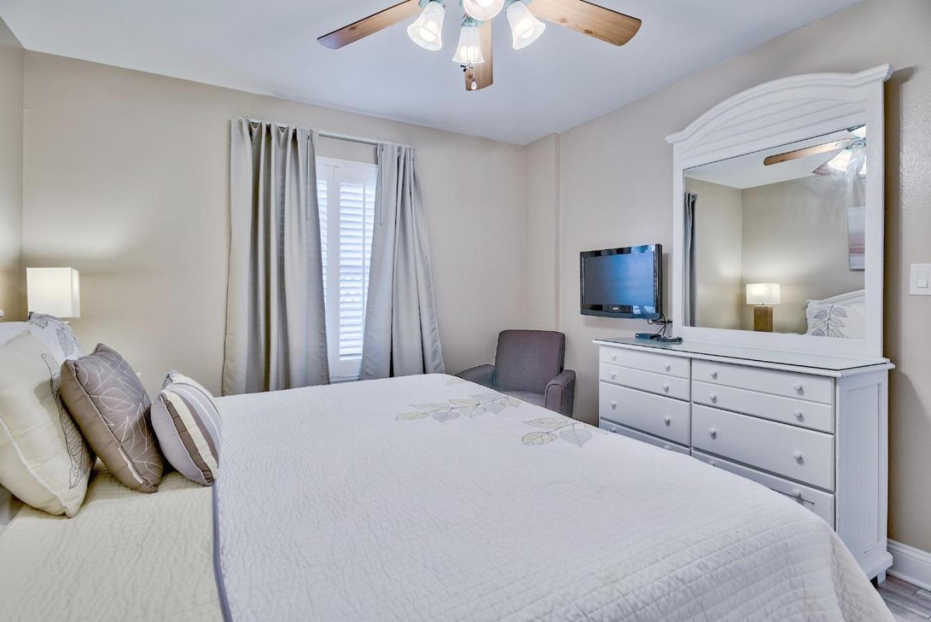 Pelican Beach Resort Condos Destin Kamer foto